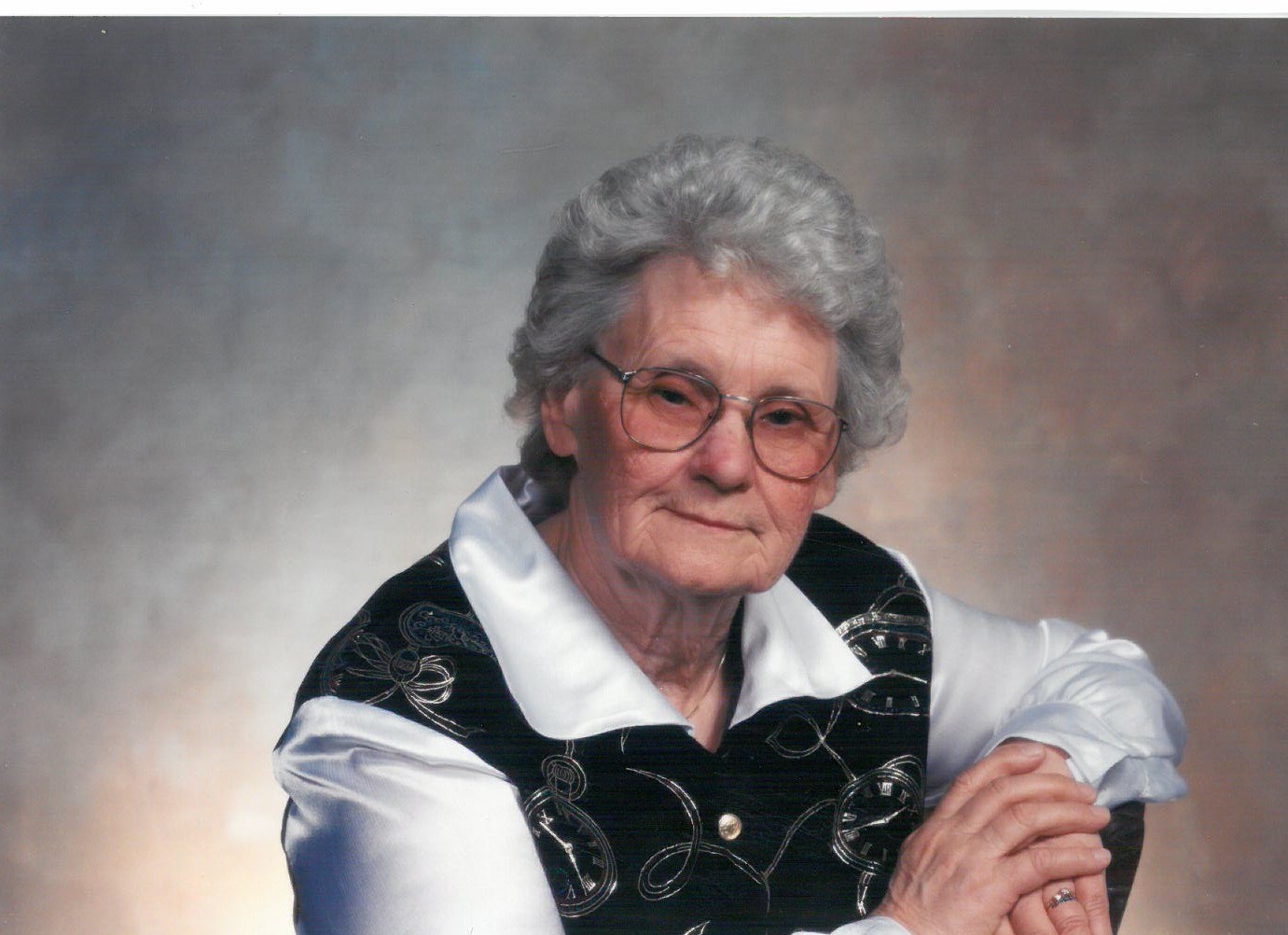 Obituary of Leora Francis Siemens