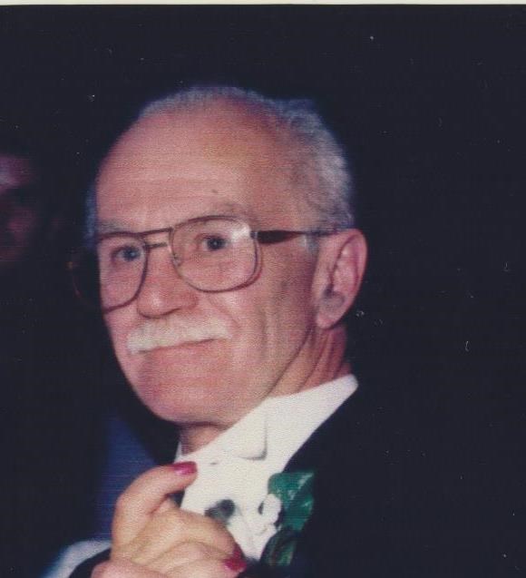 Obituary of Leslie R Fuller