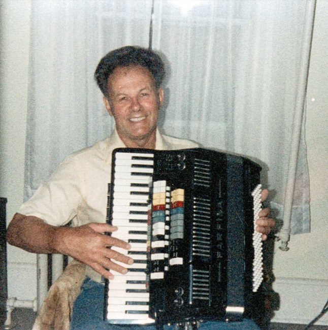 Obituary of Andrew R. Bucki