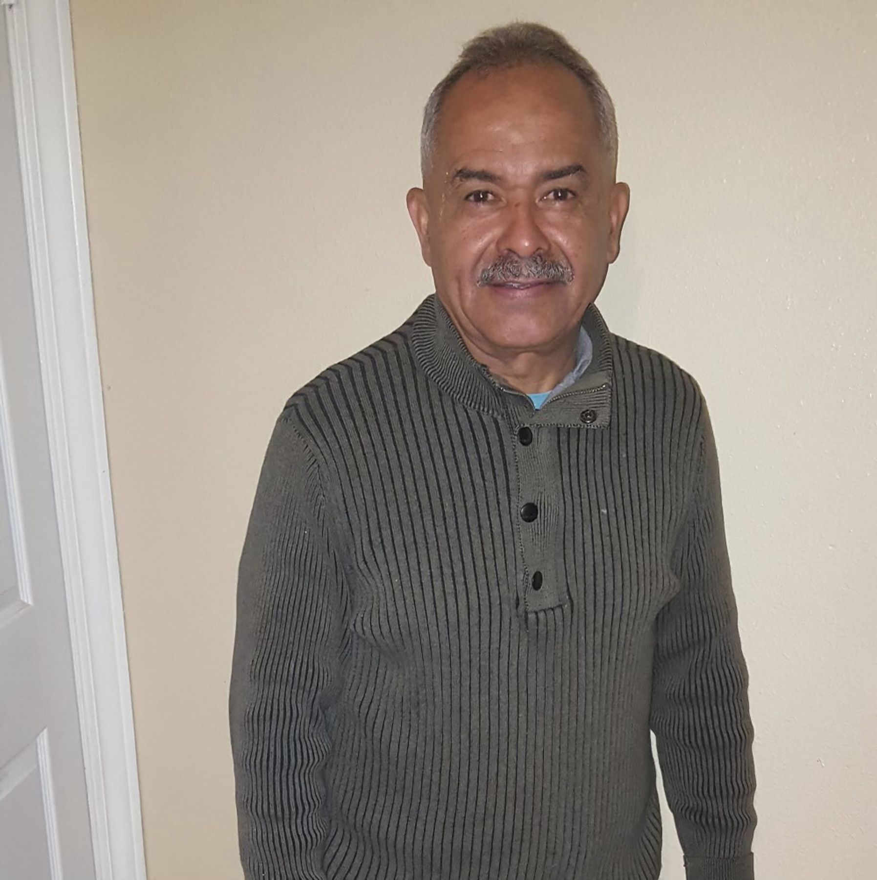 Obituario de Carlos Hernandez Lara