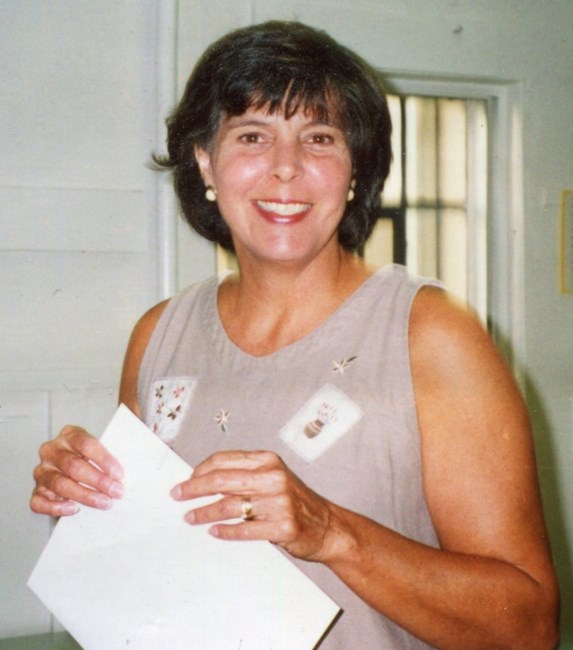 Obituary of Mrs. Linda Holmes Stock