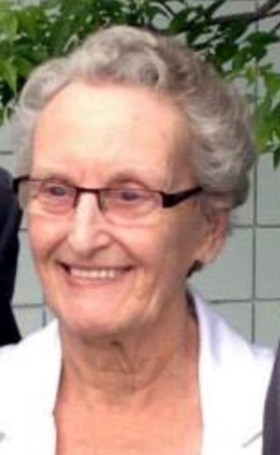 Obituary of Nora May Squires