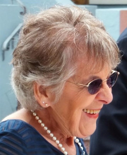 Obituary of Muriel R. Manus