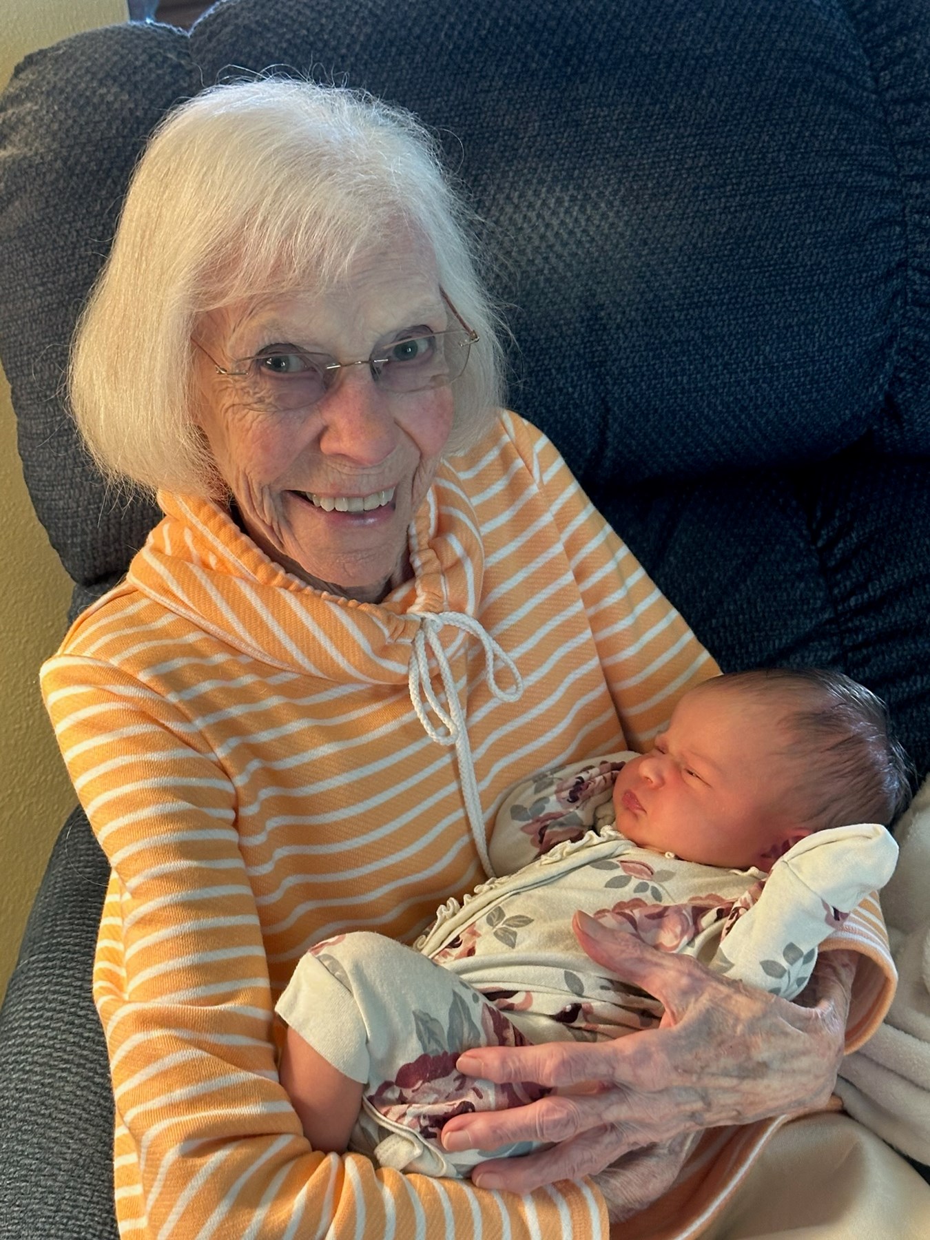 Obituary of Evelyn Louise Hammer