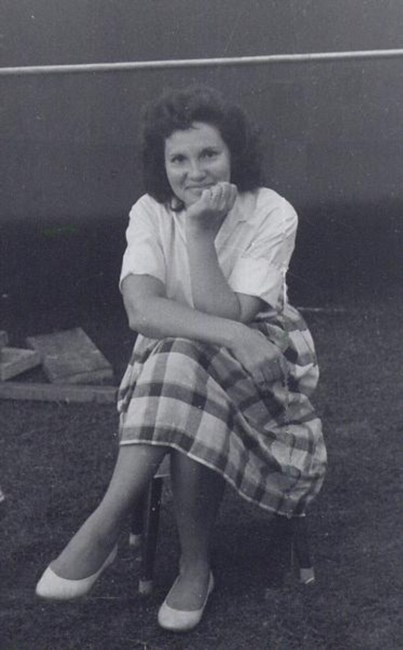 Obituary of Dorothy June Russell