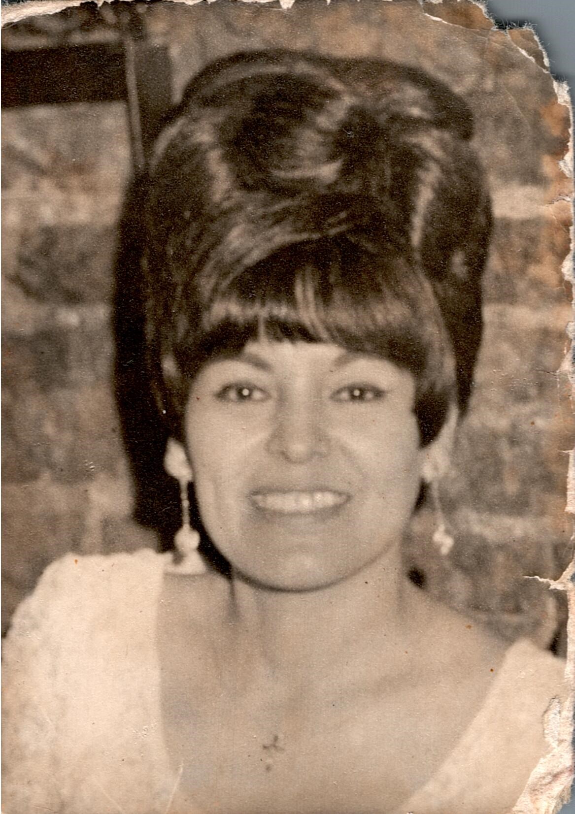 Obituario de Carolyn Borel