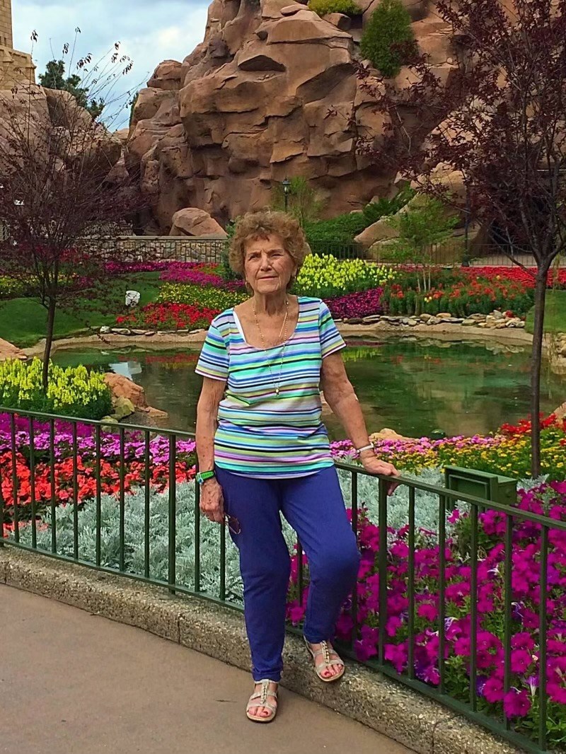 Avis de décès de Emily Rose Russell