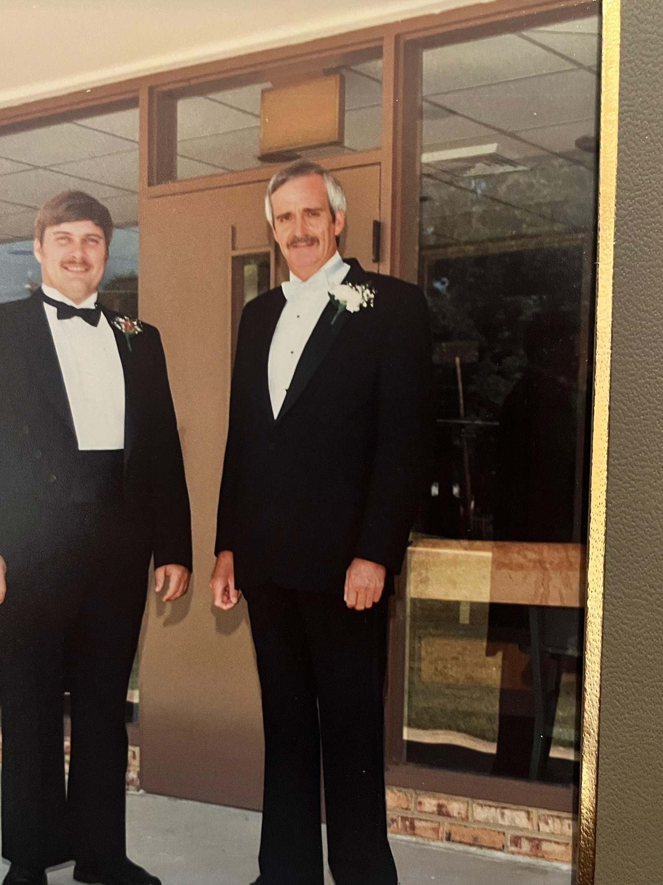 Obituary of Charlie Vernon Thompson