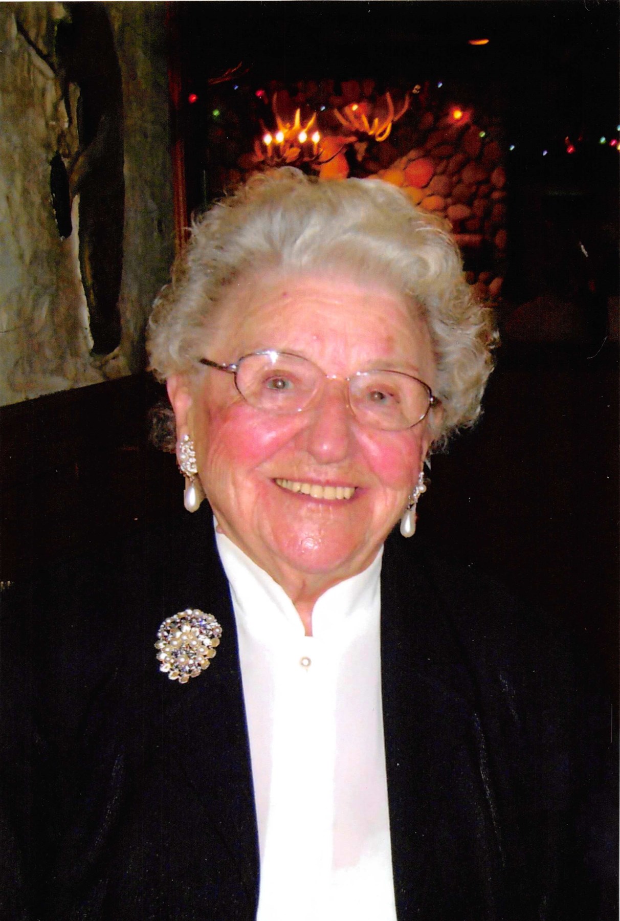 Obituary of Rosaleen Sararas Gross