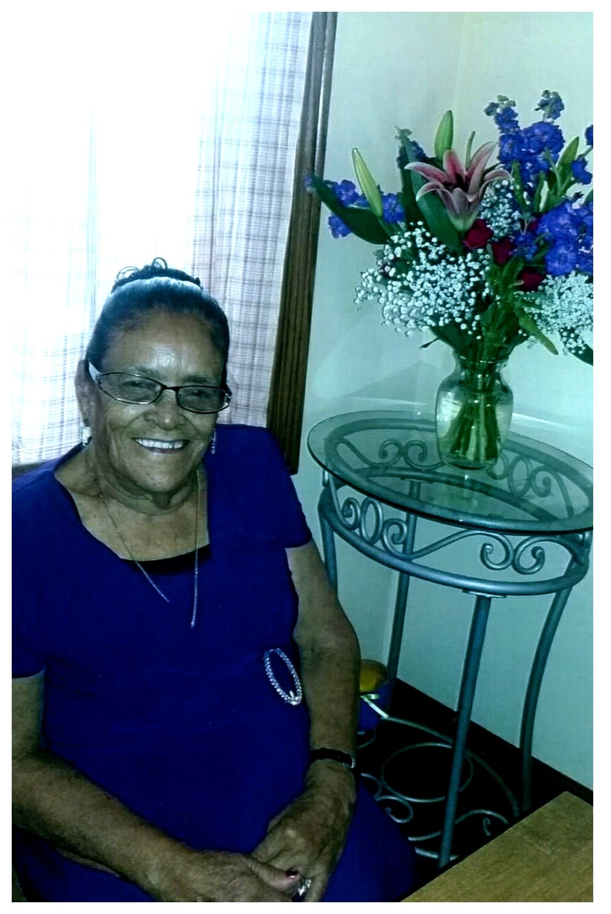 Obituary of Teresa Rosales