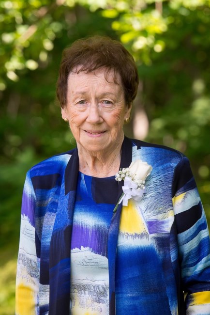 Obituary of Anna Marie MacKinnon