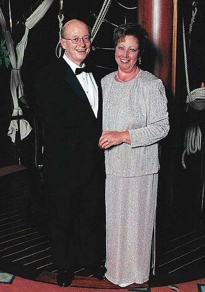 Obituary of . Frank Emmett Whitman, Jr.