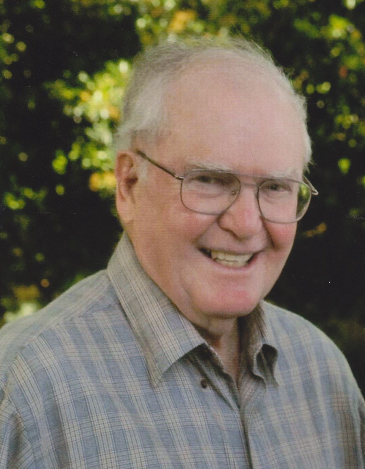 Obituary of Max Moore