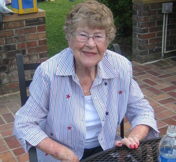 Obituary of Doris Bell Dale