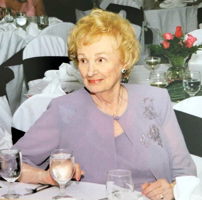 Obituary of Estelle Frost Thompson