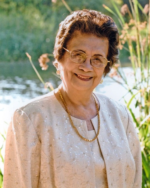 Obituary of Nieves Viduya de la Paz