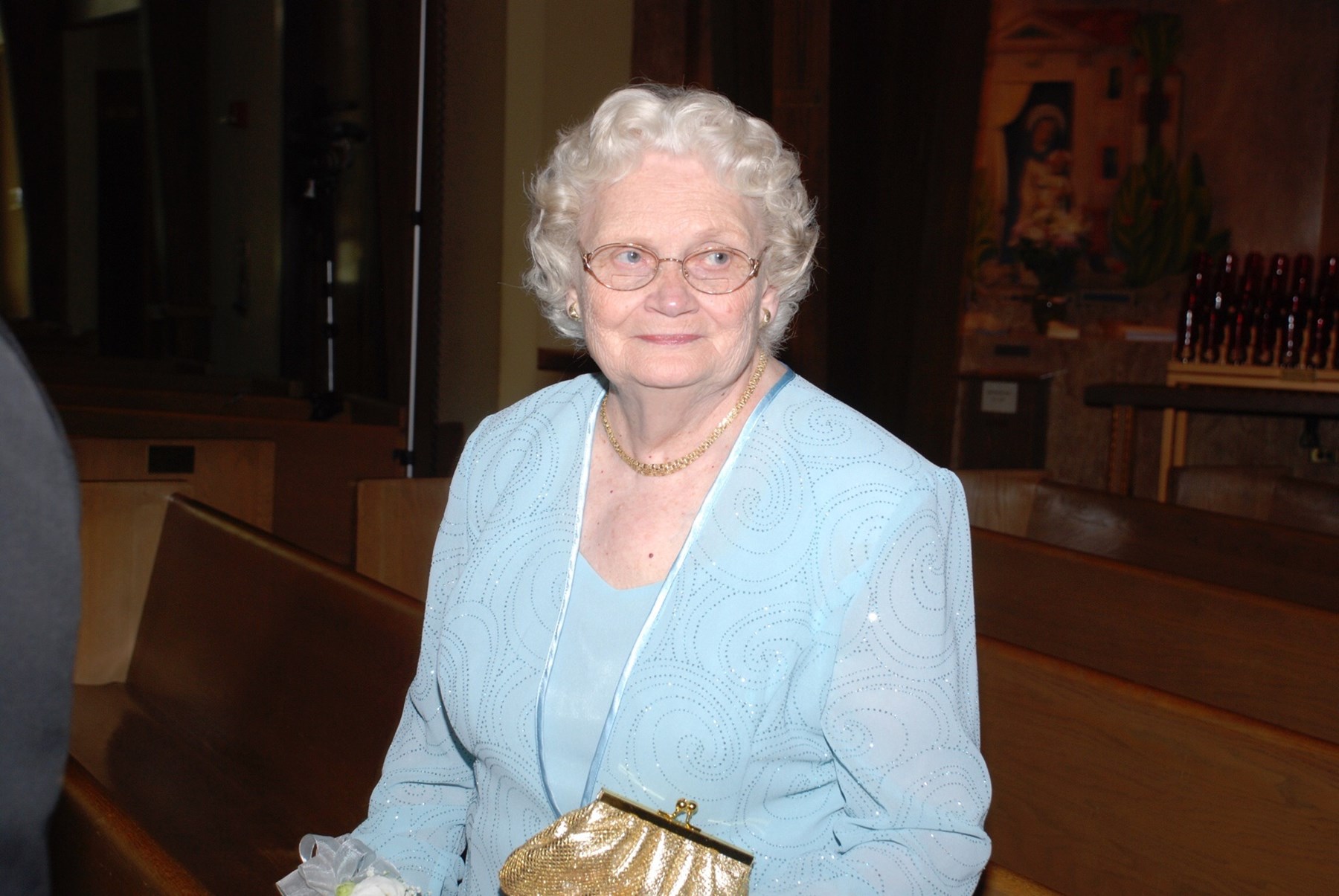 Obituary of Helen C. Gelzinis