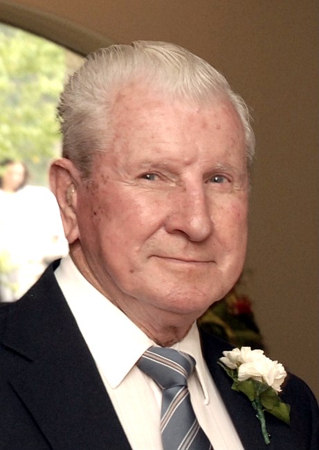 Obituario de Charles Peter Thomas