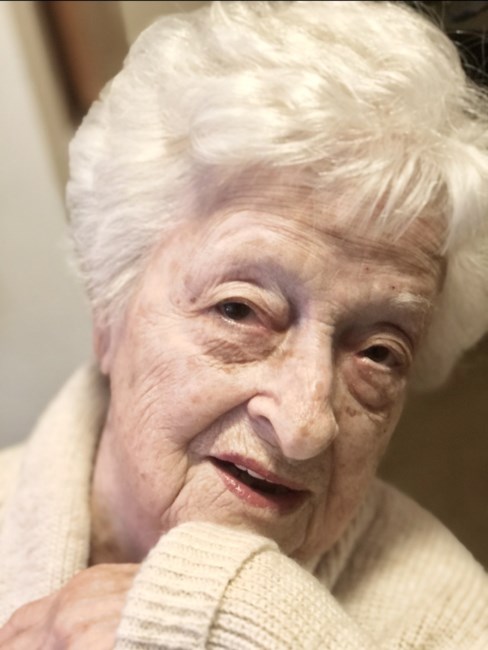 Obituario de Dora Marcella Vito