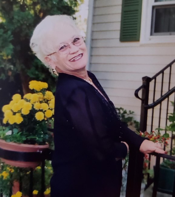 Obituary of Clara "Roxie" Roxanne Mayhew