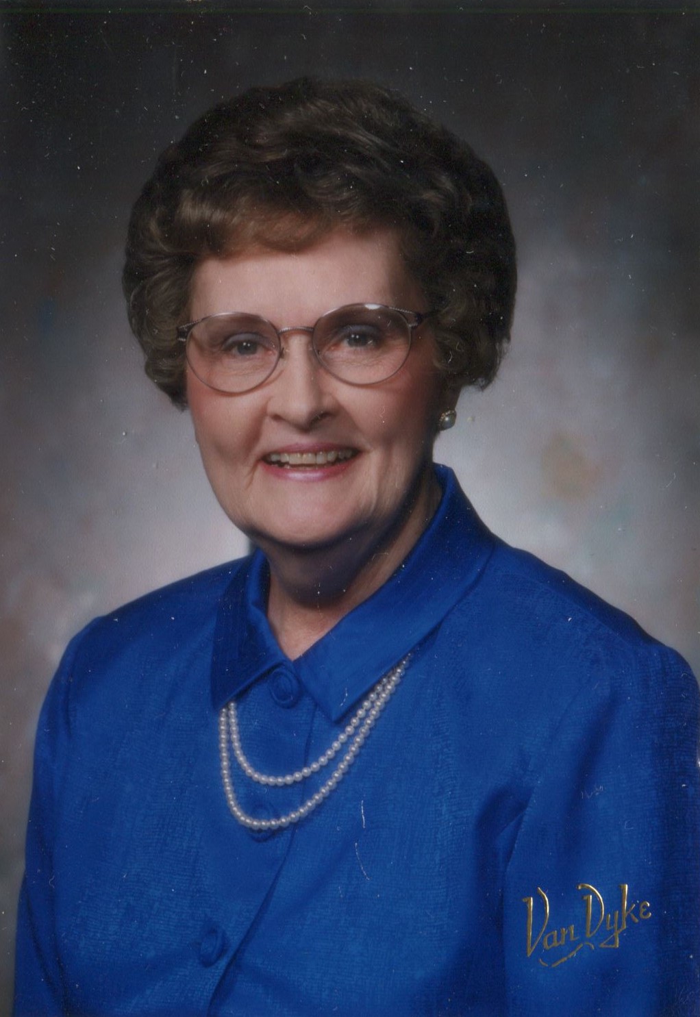 Obituary of Helen Shelton Grover