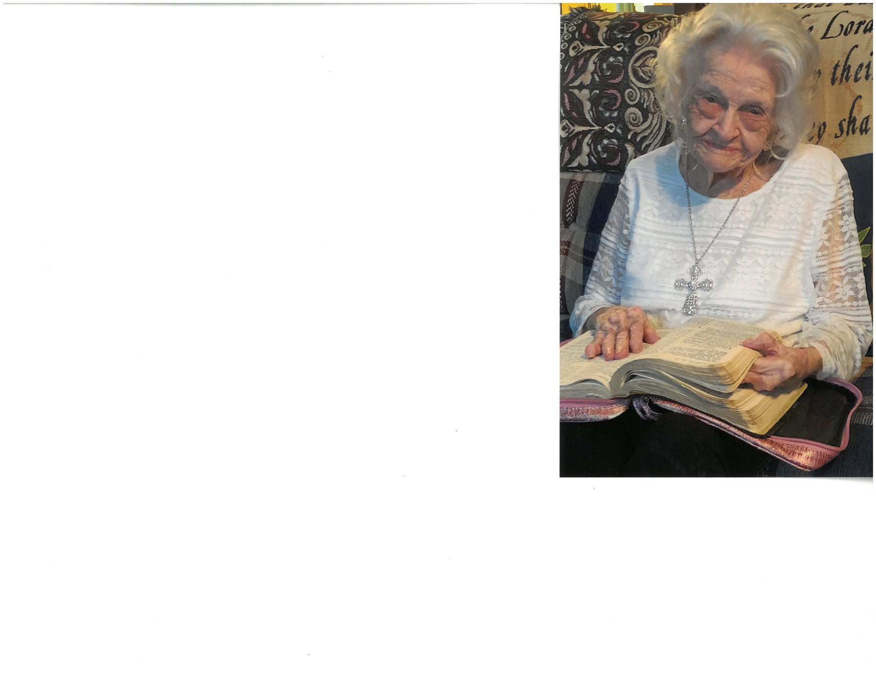 Avis de décès de Lora R. Hall