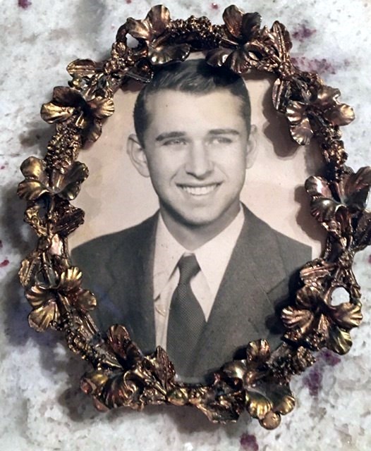 obituary image