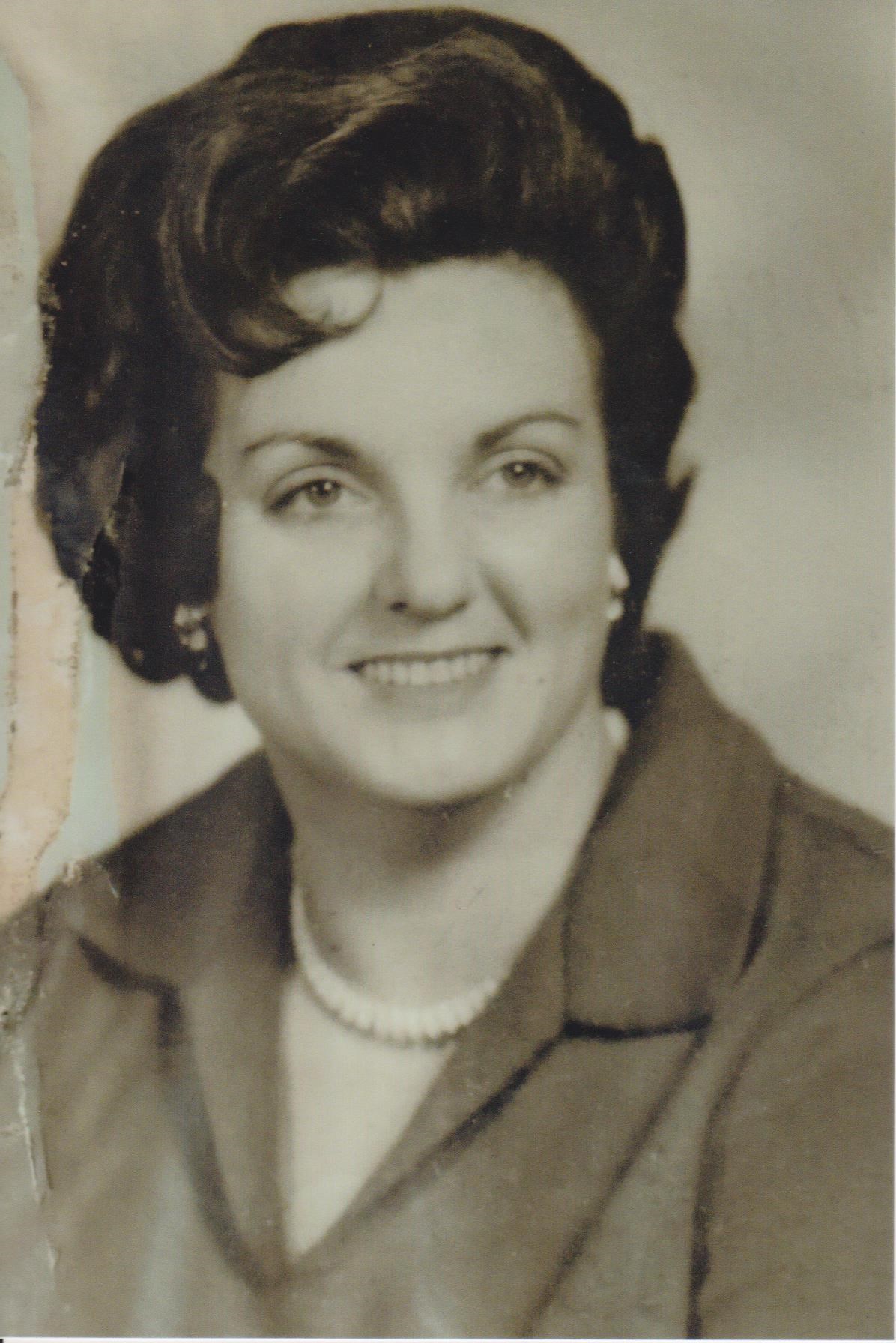 Obituary of Shirley Marie (Bell) Hamilton