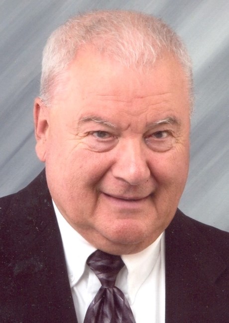 Obituario de Raymond L. Lavoie