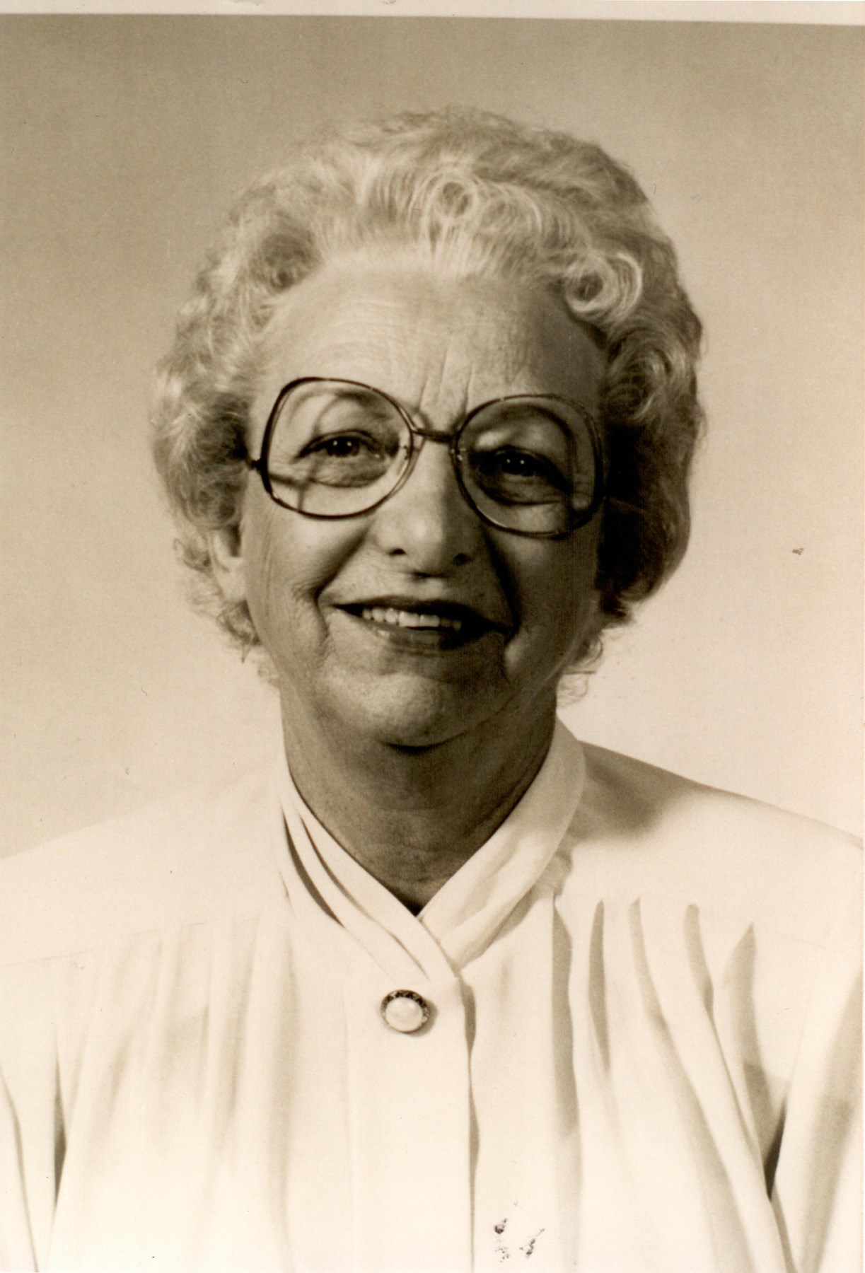 Obituary of Ruth W Moore