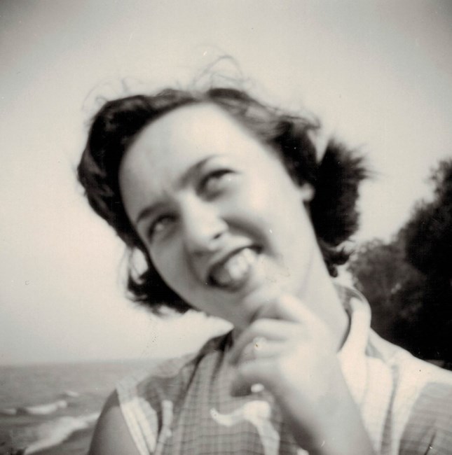 Obituary of Mary Alice Bond