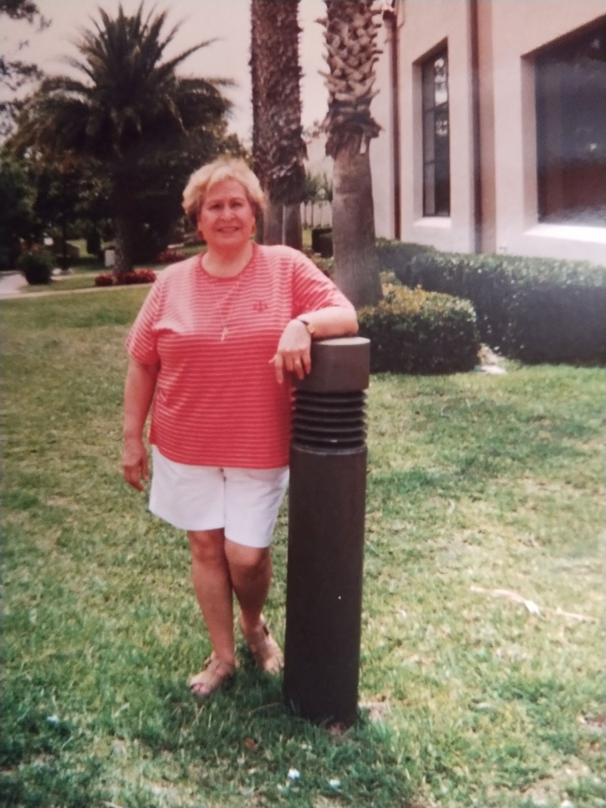 Obituary of Maria del Refugio Gonzalez