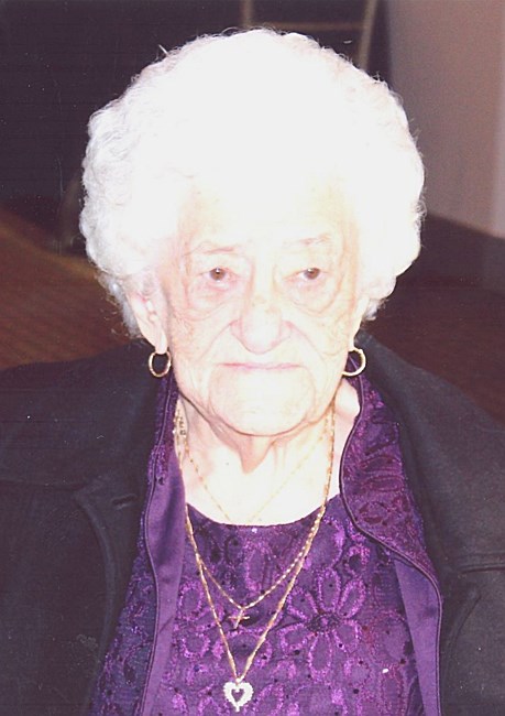 Obituary of Gertrude Mae Simons (Poole)