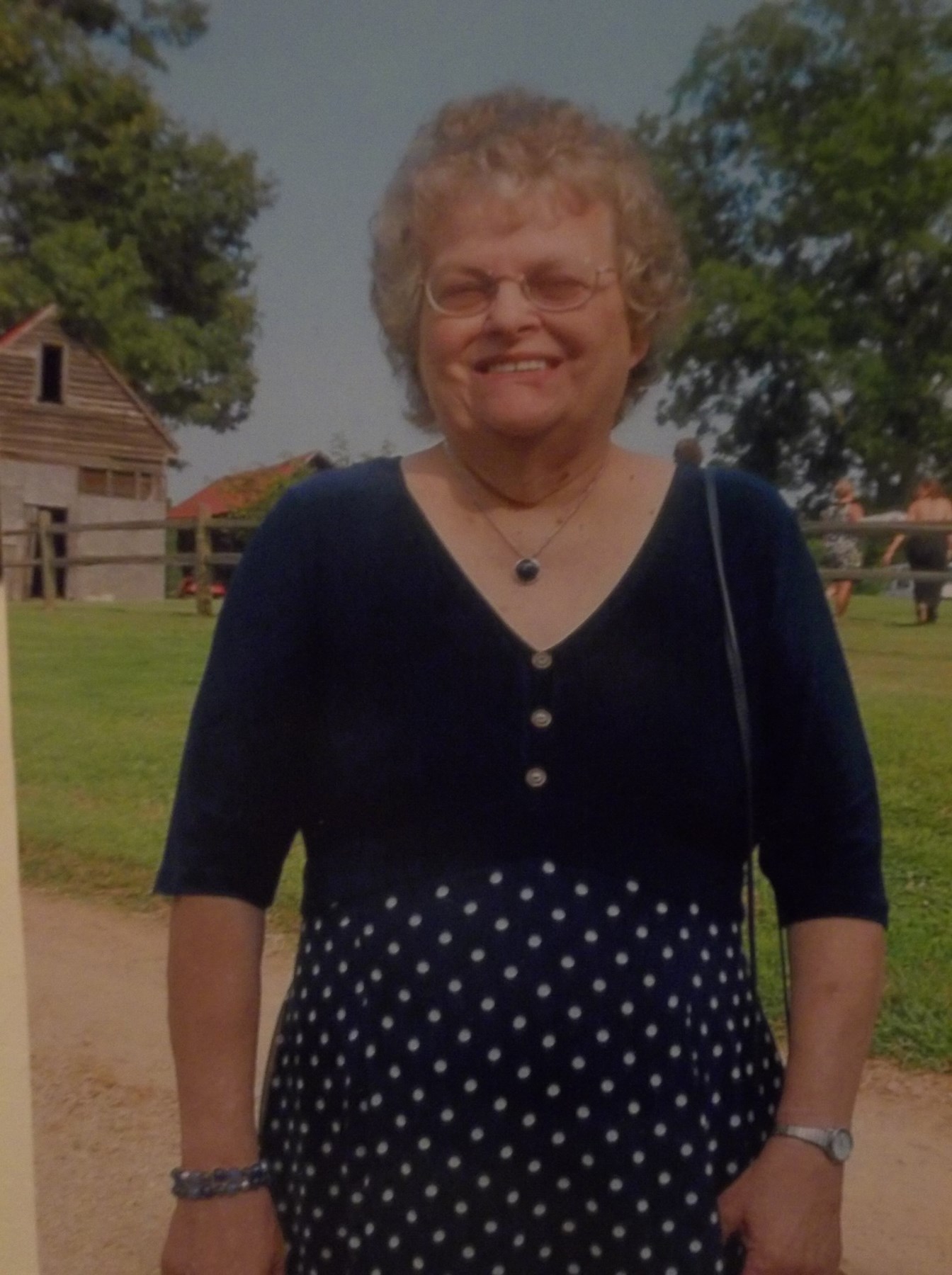 Obituary of Kathleen Burnette Kay Roy