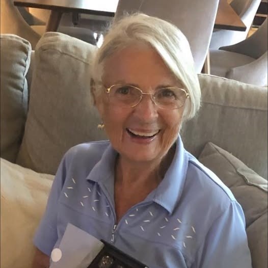 Obituary of Evelyn Barbara Clucas