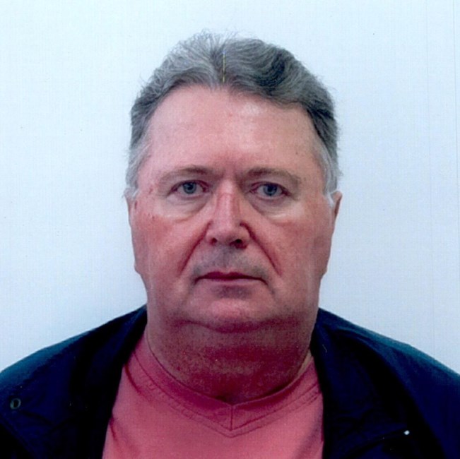 Obituario de Louis William Davis, II