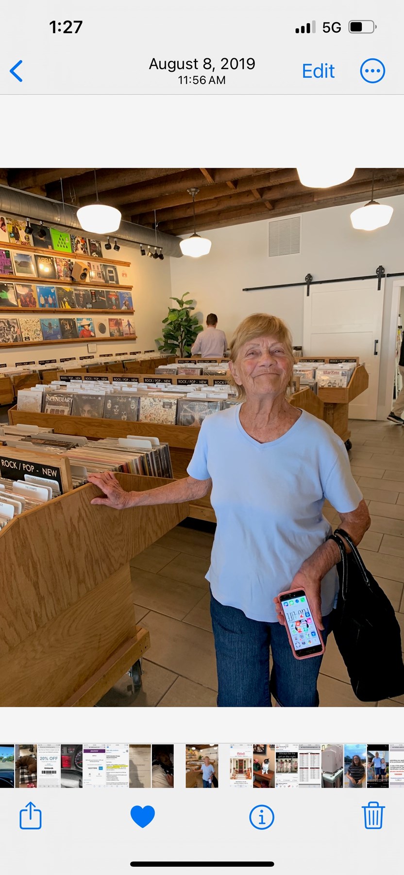 Obituary of Gloria H Bowden