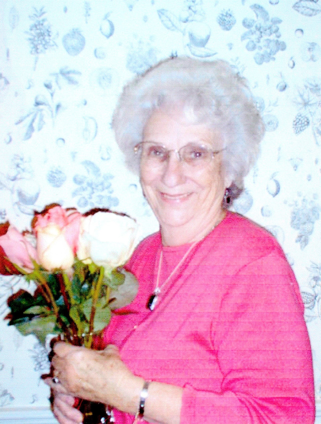 Obituary of Ruth Shirley Hills