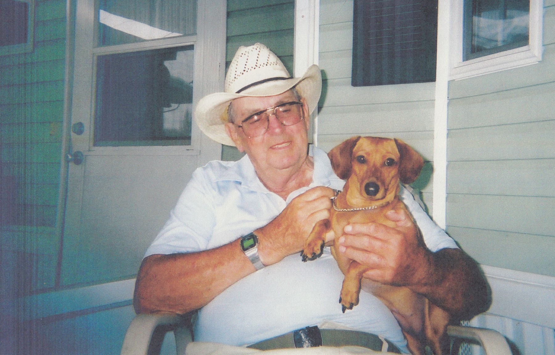 Obituary of Gene L Oliver