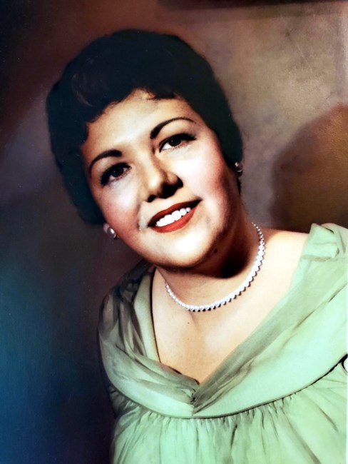 Obituary of Marie R Traetta