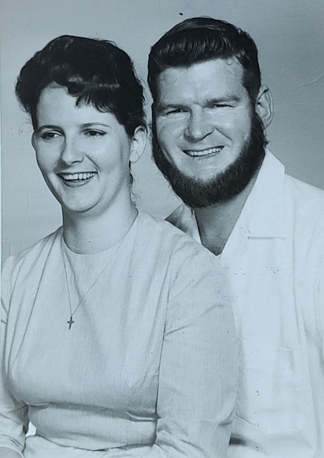 Obituary of Lois S Russell