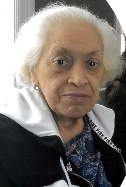Obituary of Dolores "Lola" Sifuentes Guevara