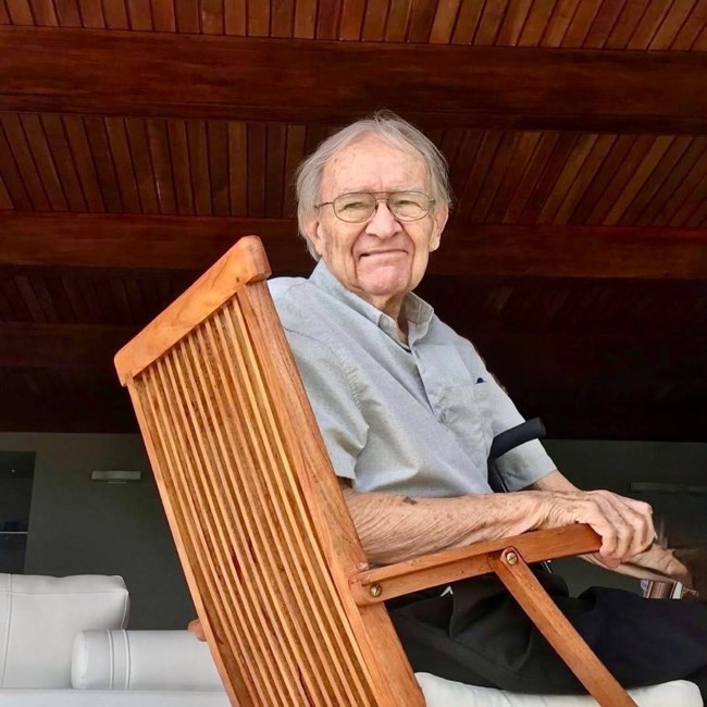 Obituario de Bernd W. Hollweg Schuett