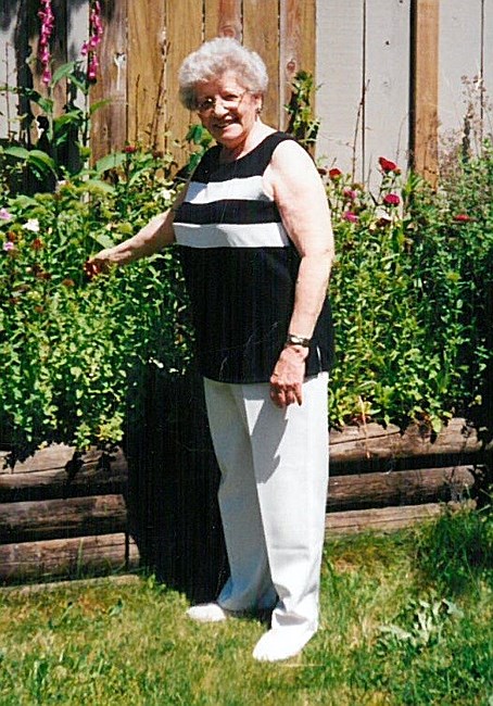 Obituary of Mary Wiebe