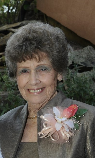 Obituario de Marthena Laura Keberle