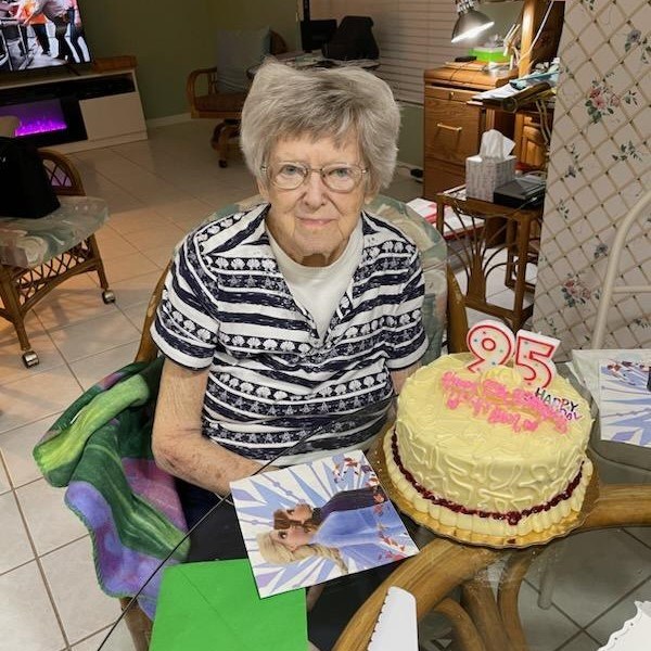 Obituary of Helen Lois Marr