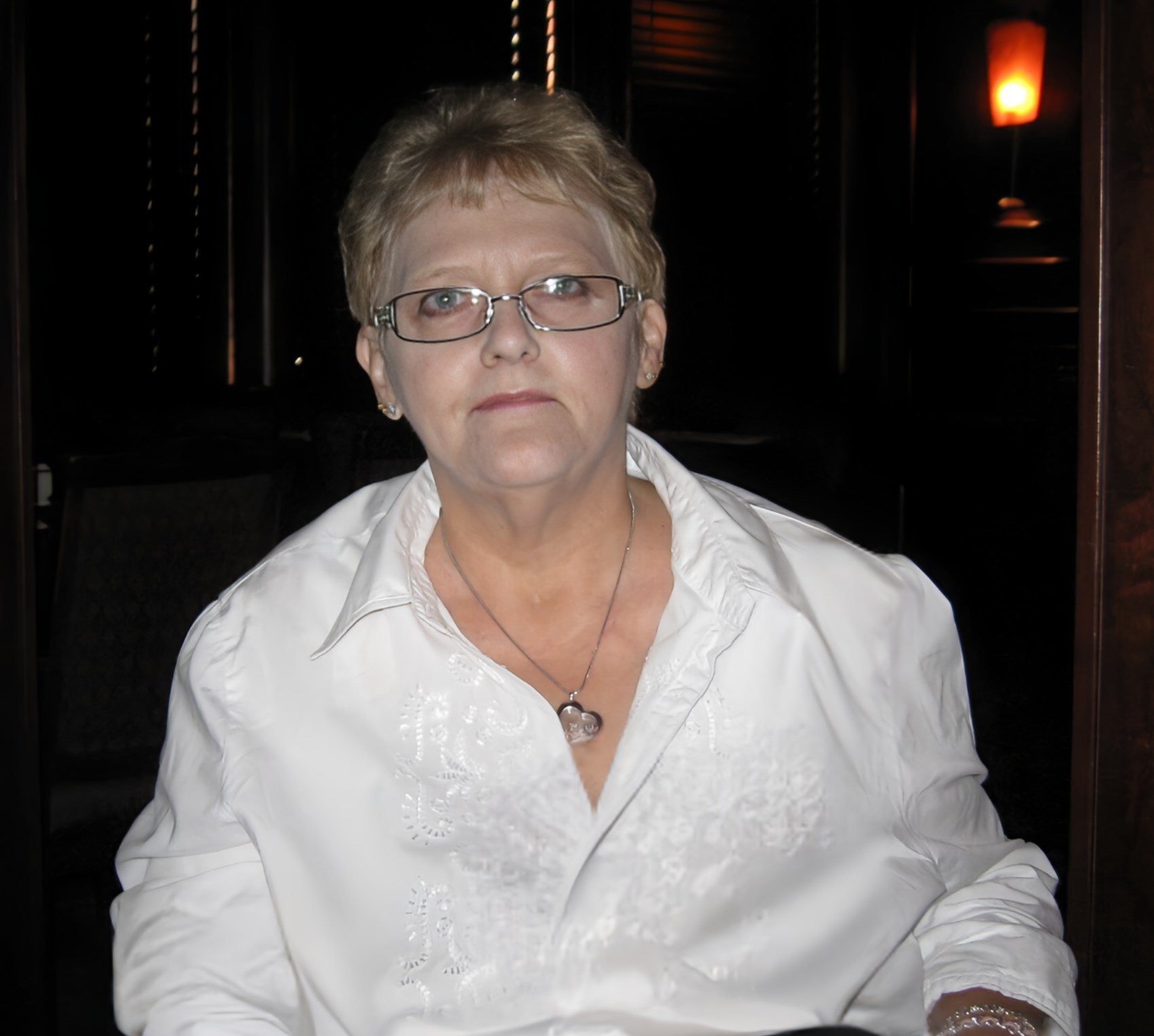 Avis de décès de Michelle "Mickie" Helen Cole