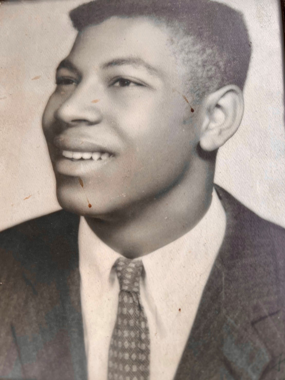 Obituario de James Leon Howard