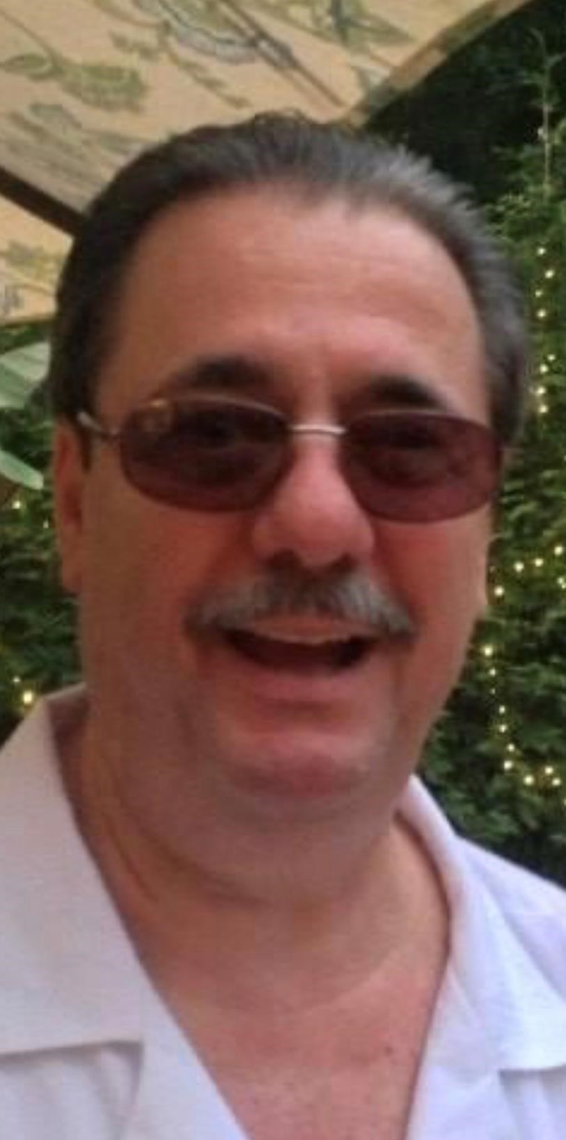 Obituary of Chuck Garbett