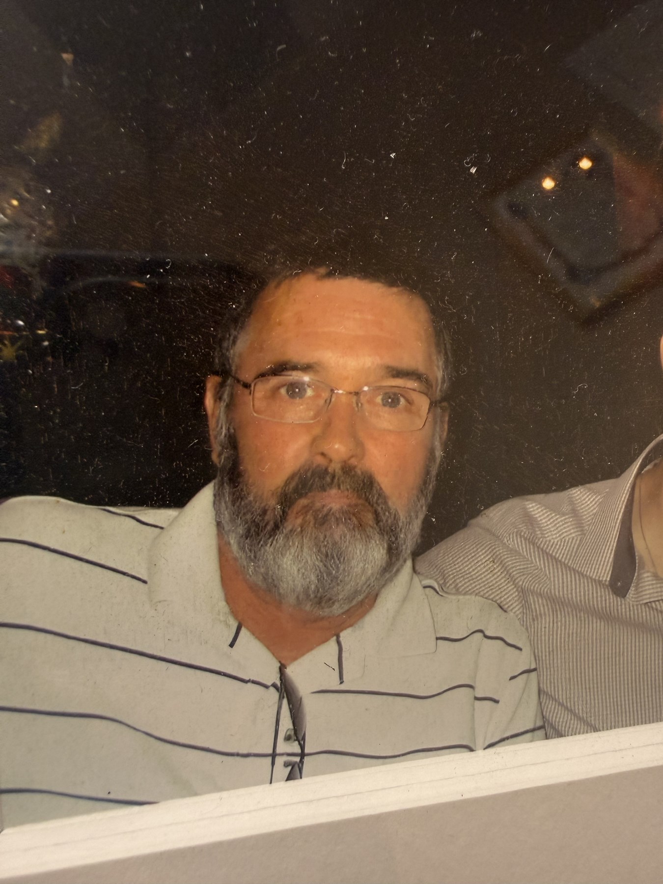 Avis de décès de James Wesley Irish